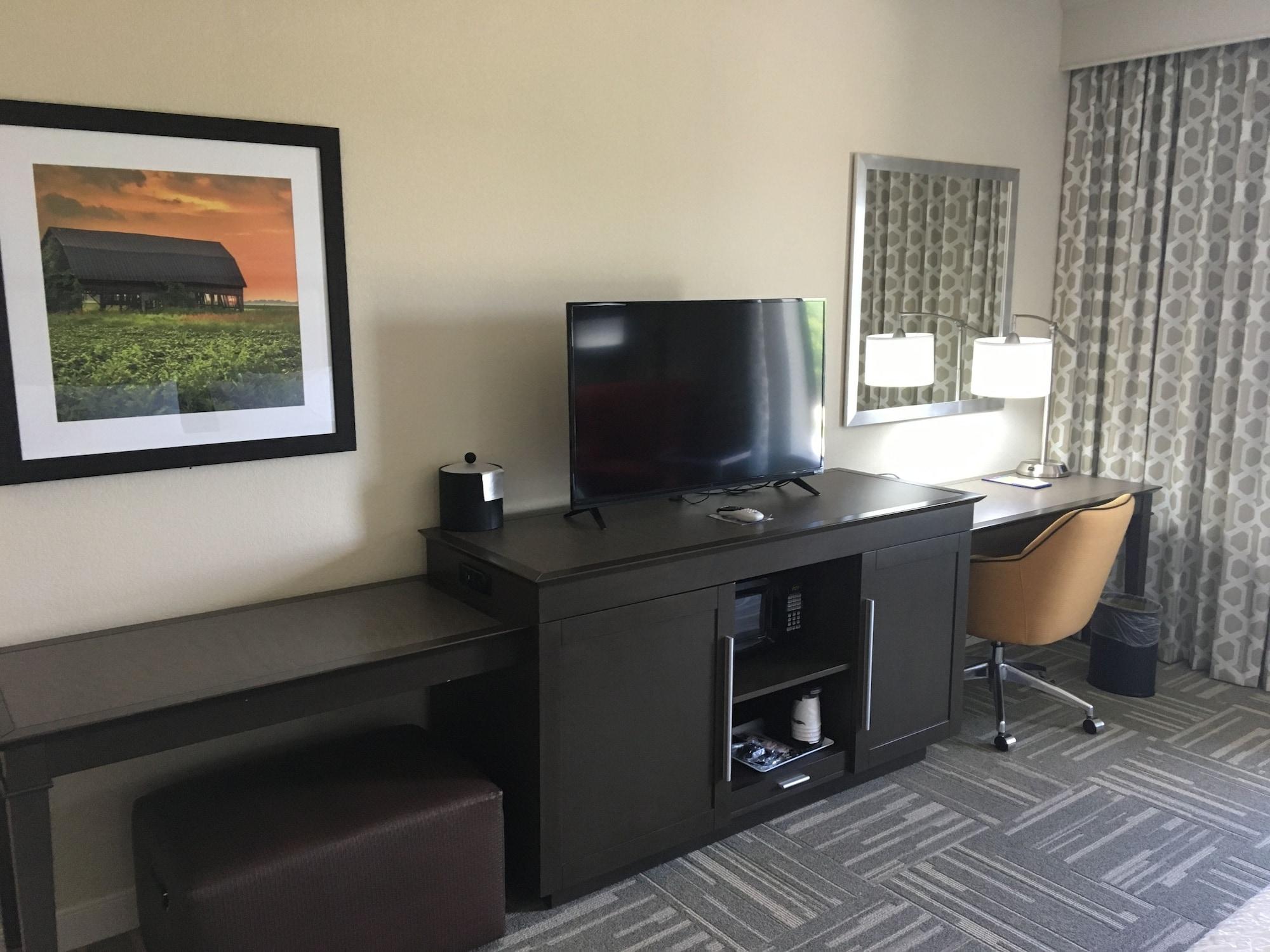 Hampton Inn Mcpherson Εξωτερικό φωτογραφία