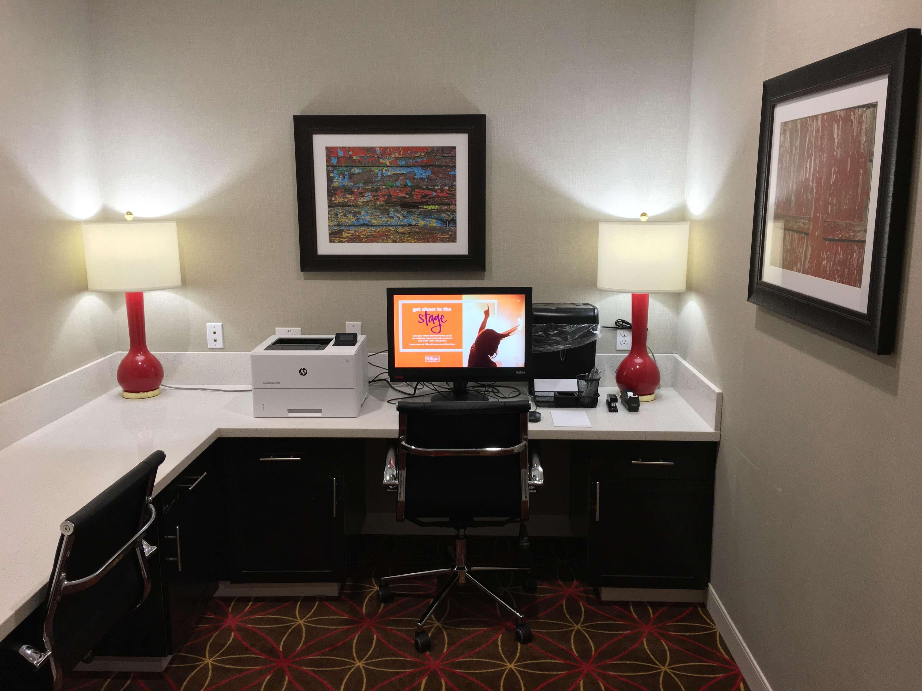 Hampton Inn Mcpherson Εξωτερικό φωτογραφία