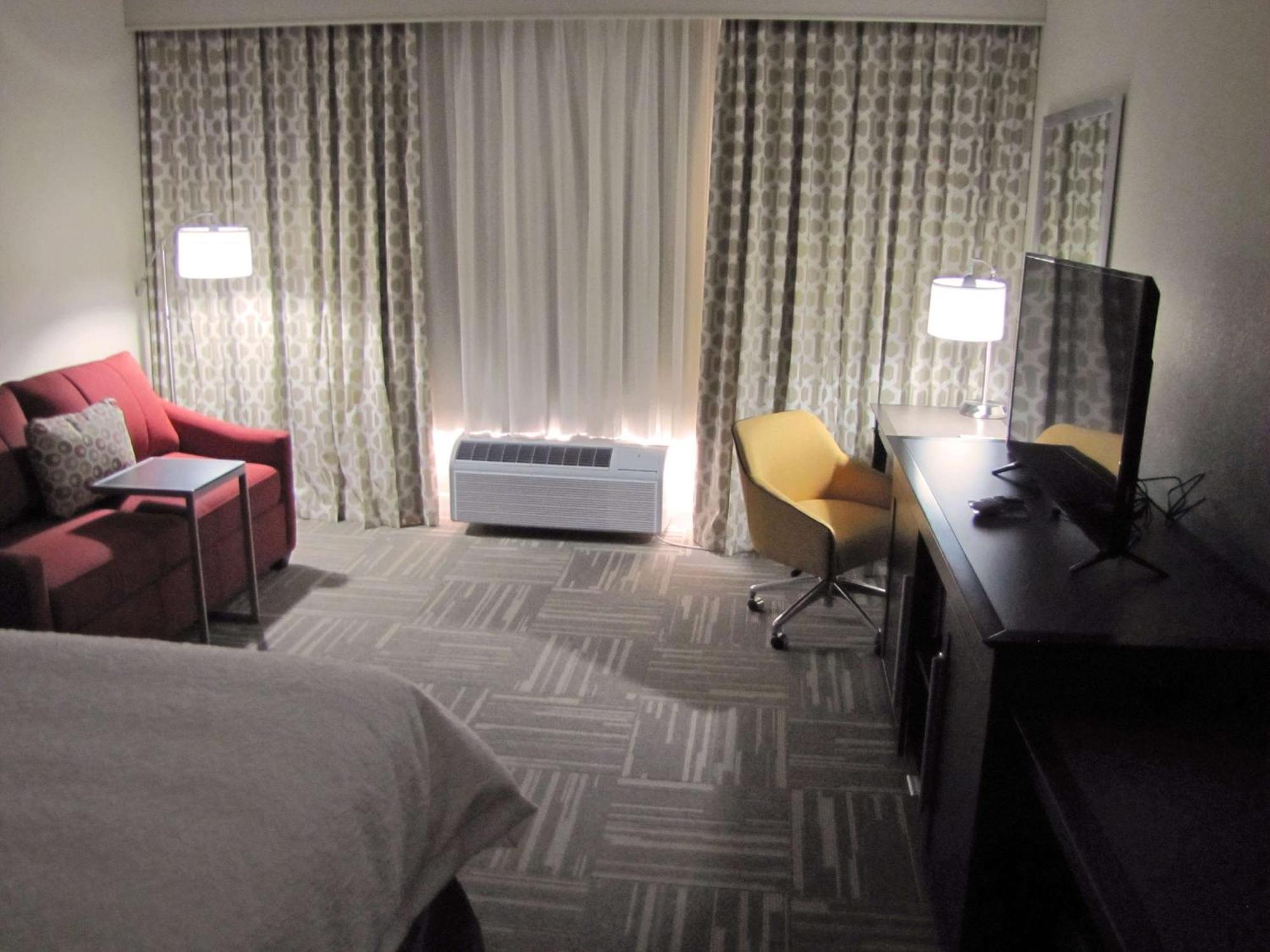 Hampton Inn Mcpherson Εξωτερικό φωτογραφία