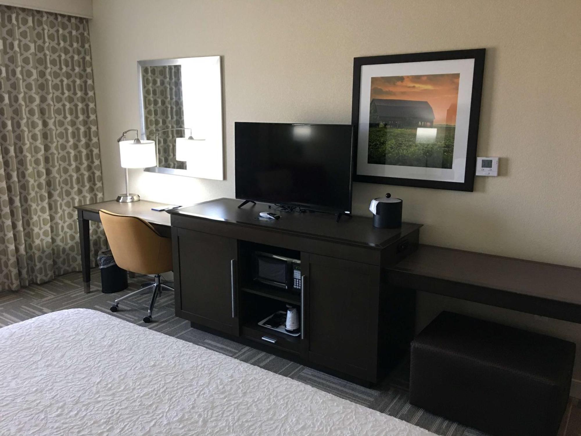 Hampton Inn Mcpherson Εξωτερικό φωτογραφία